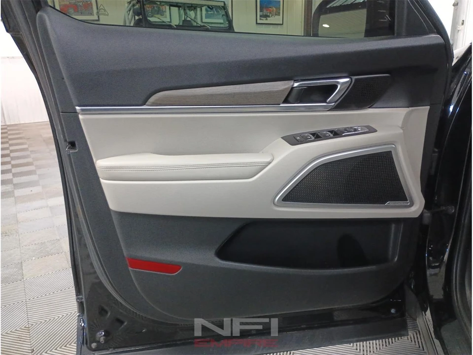 2021 Kia Telluride - Image 22 of 31