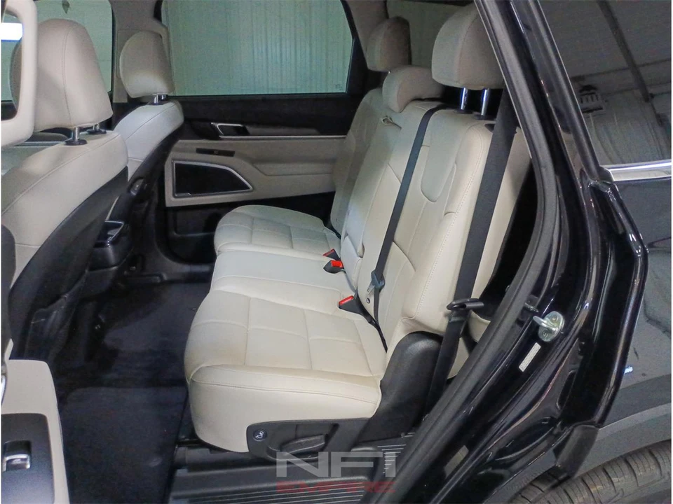 2021 Kia Telluride - Image 24 of 31