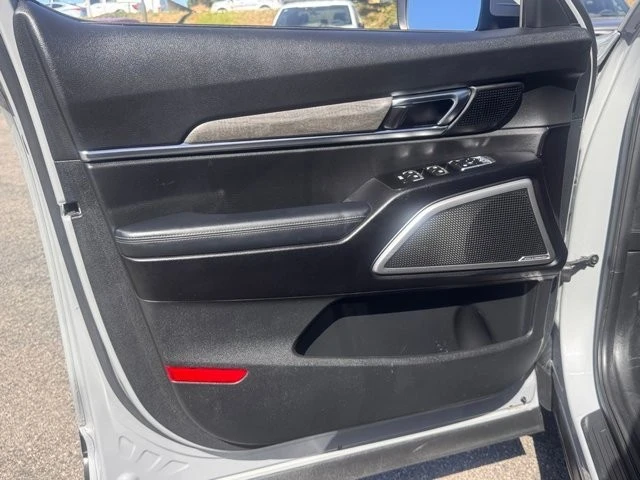 2021 Kia Telluride - Image 16 of 21