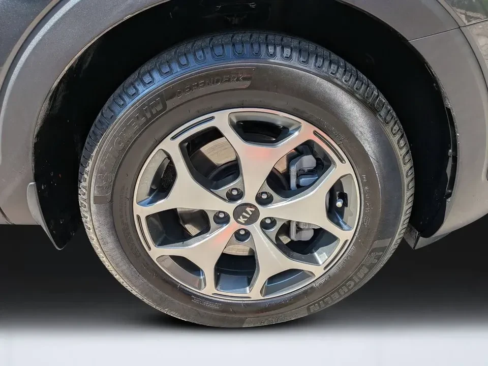2021 Kia Telluride - Image 12 of 20