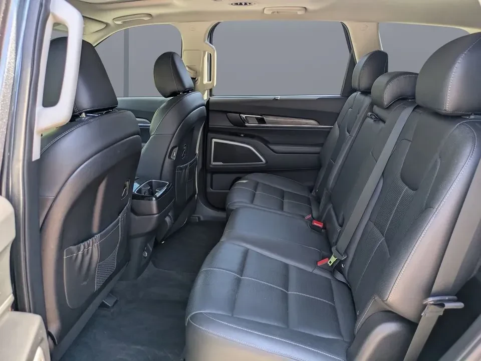 2021 Kia Telluride - Image 16 of 20
