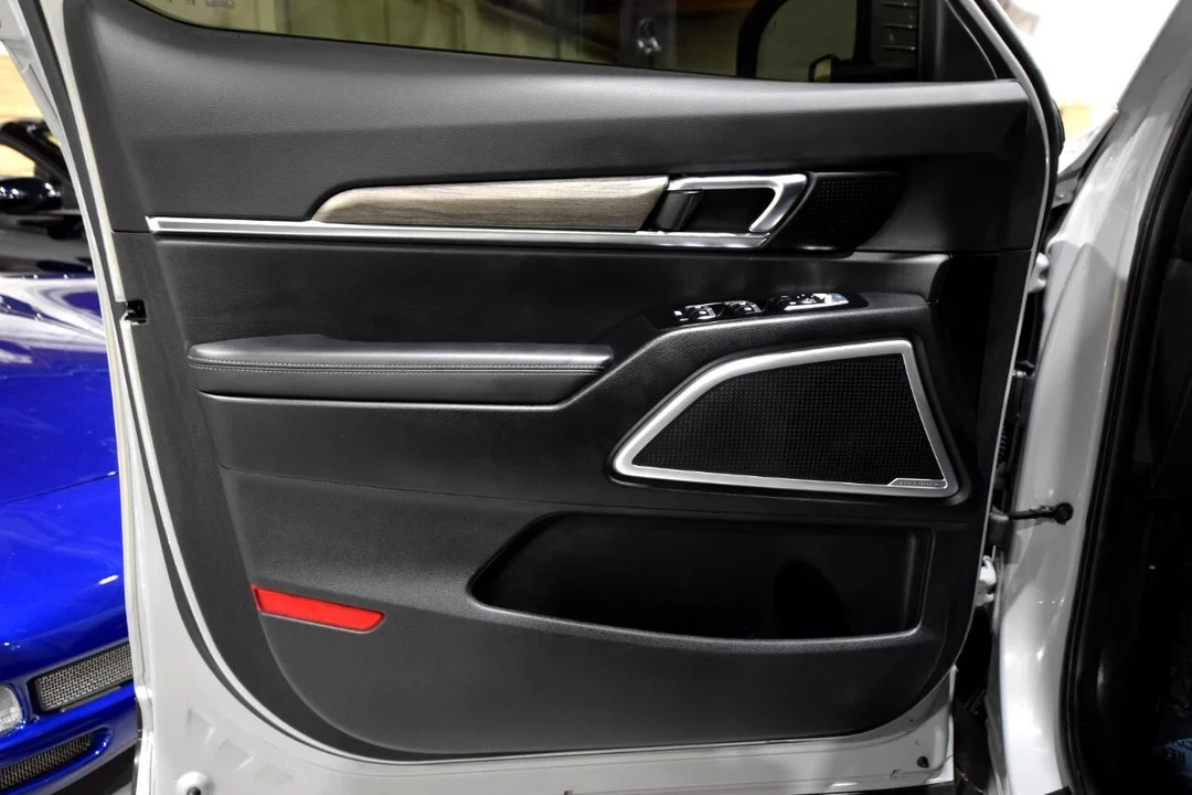 2021 Kia Telluride - Image 15 of 21