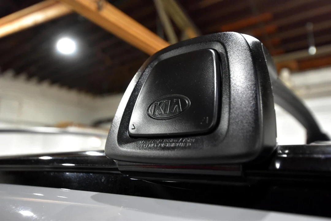 2021 Kia Telluride - Image 14 of 21