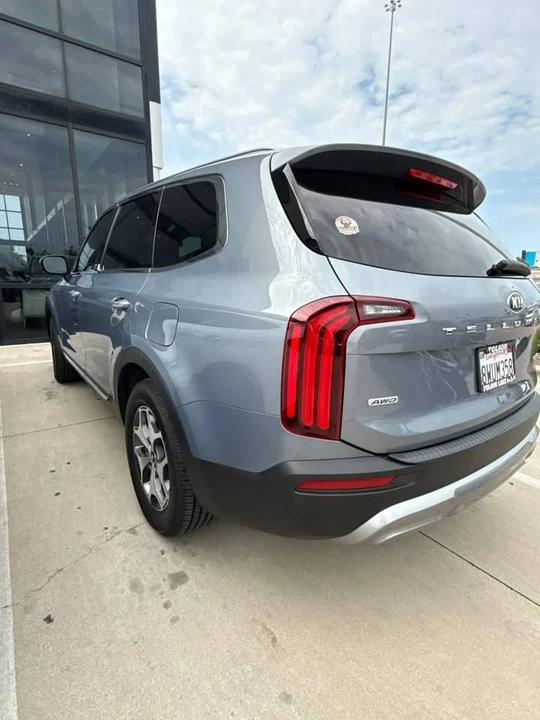 2021 Kia Telluride - Image 2 of 10