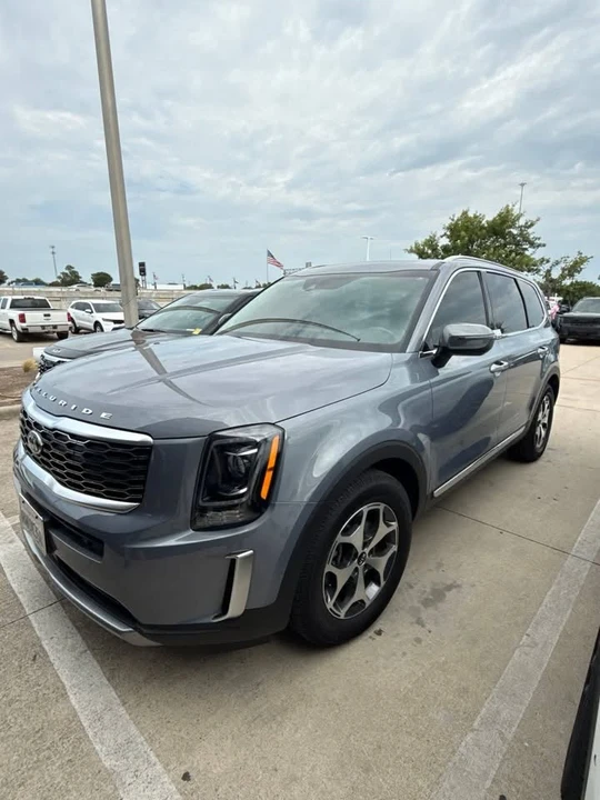 2021 Kia Telluride - Image 3 of 10