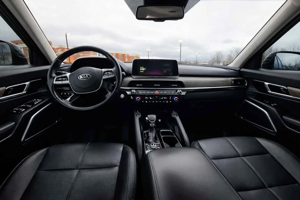 2021 Kia Telluride - Image 10 of 14