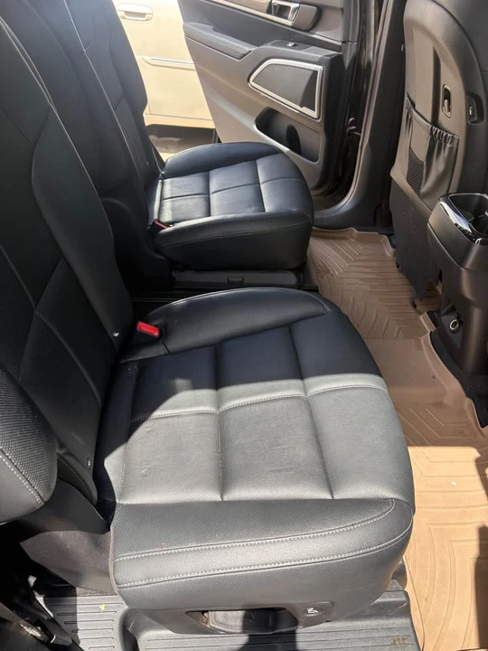 2021 Kia Telluride - Image 9 of 20
