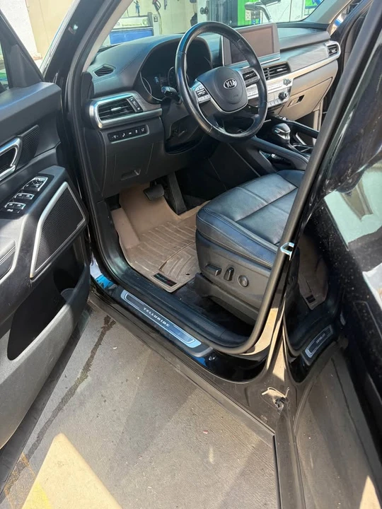 2021 Kia Telluride - Image 14 of 20