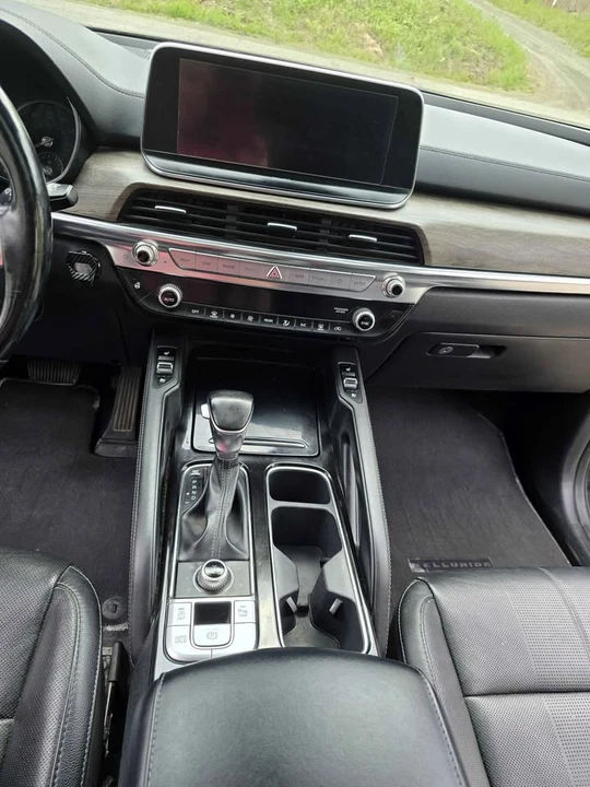 2021 Kia Telluride - Image 9 of 17