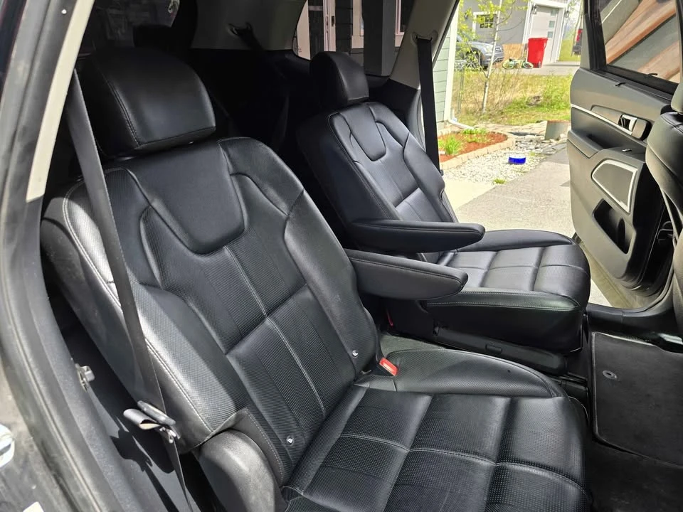2021 Kia Telluride - Image 12 of 17