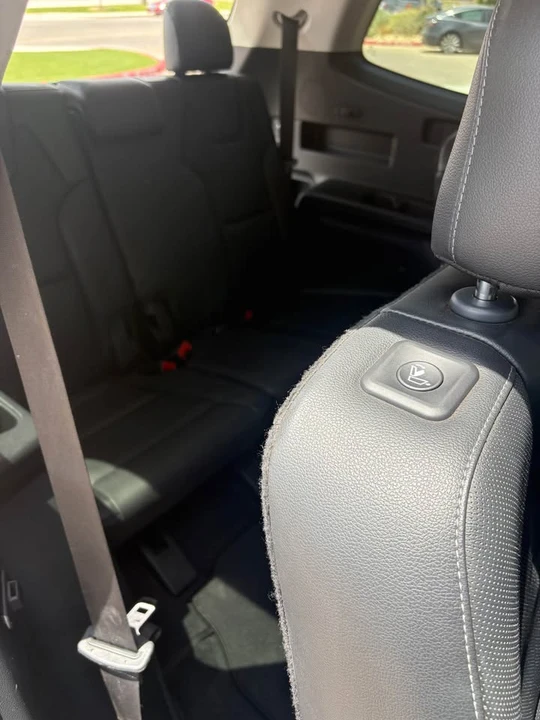 2021 Kia Telluride - Image 10 of 20