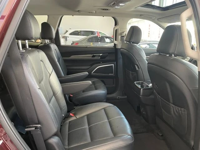 2021 Kia Telluride - Image 27 of 31