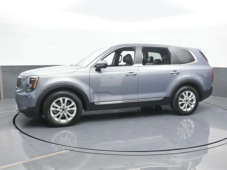 2021 Kia Telluride - Image 2 of 12