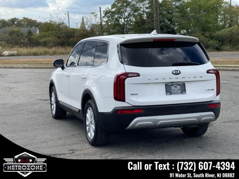 2021 Kia Telluride - Image 9 of 12