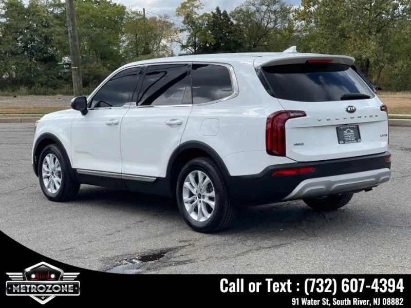 2021 Kia Telluride - Image 8 of 12