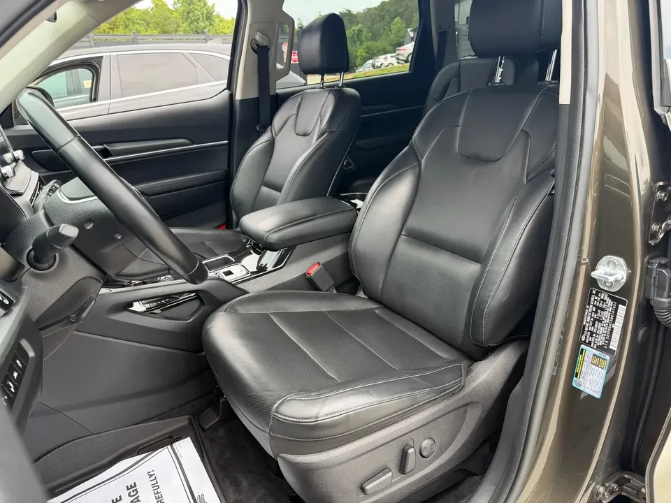 2021 Kia Telluride - Image 11 of 20