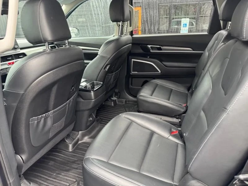 2021 Kia Telluride - Image 6 of 12