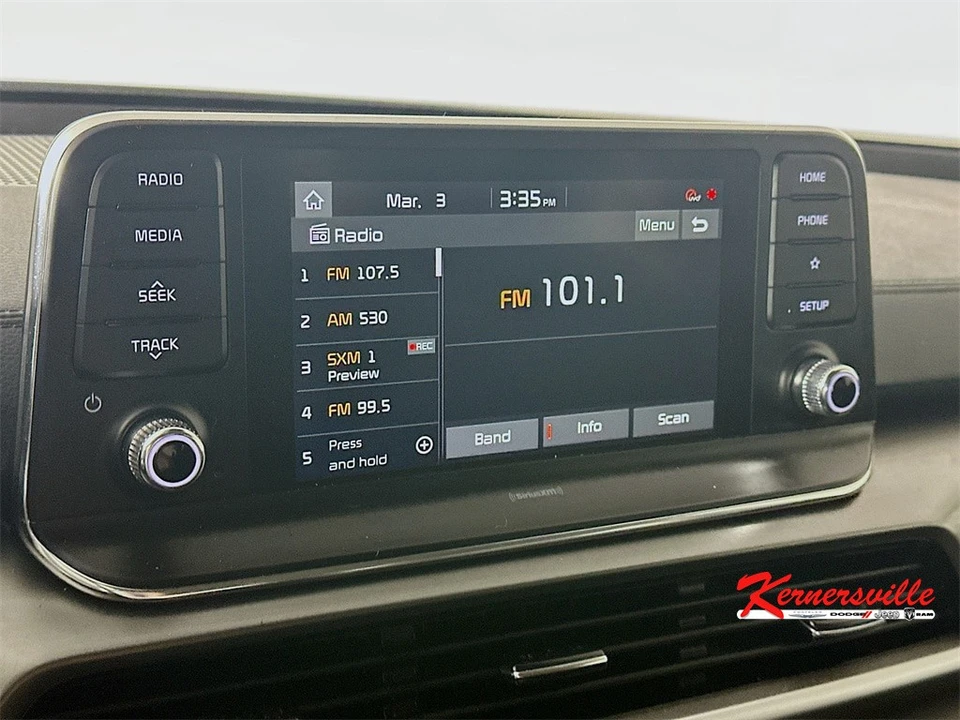 2021 Kia Telluride - Image 17 of 21