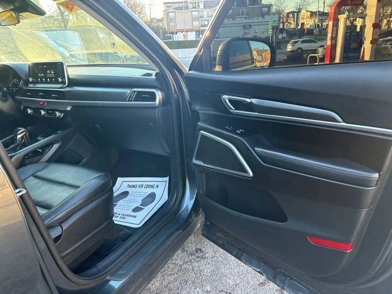 2021 Kia Telluride - Image 7 of 12