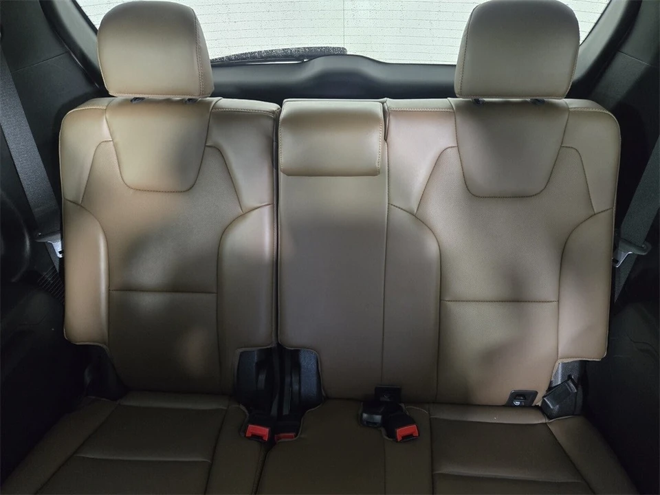 2021 Kia Telluride - Image 9 of 12