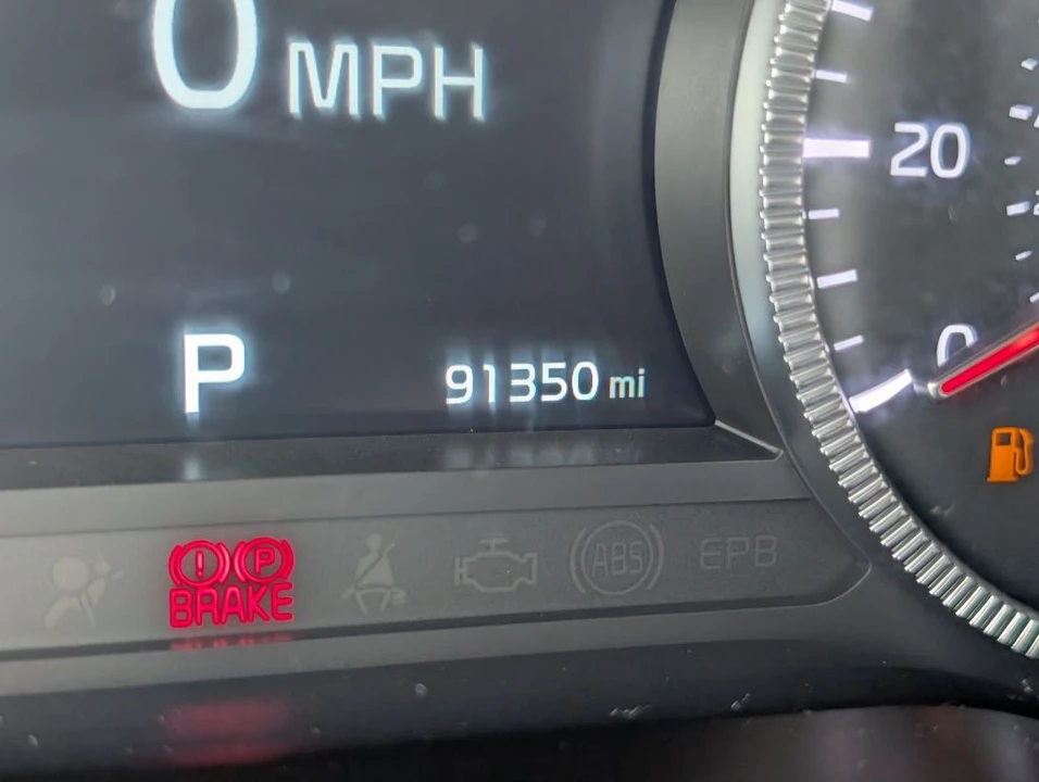 2021 Kia Telluride - Image 18 of 21