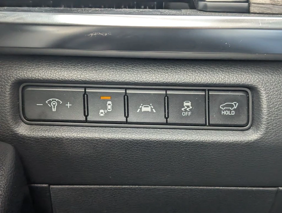 2021 Kia Telluride - Image 14 of 21