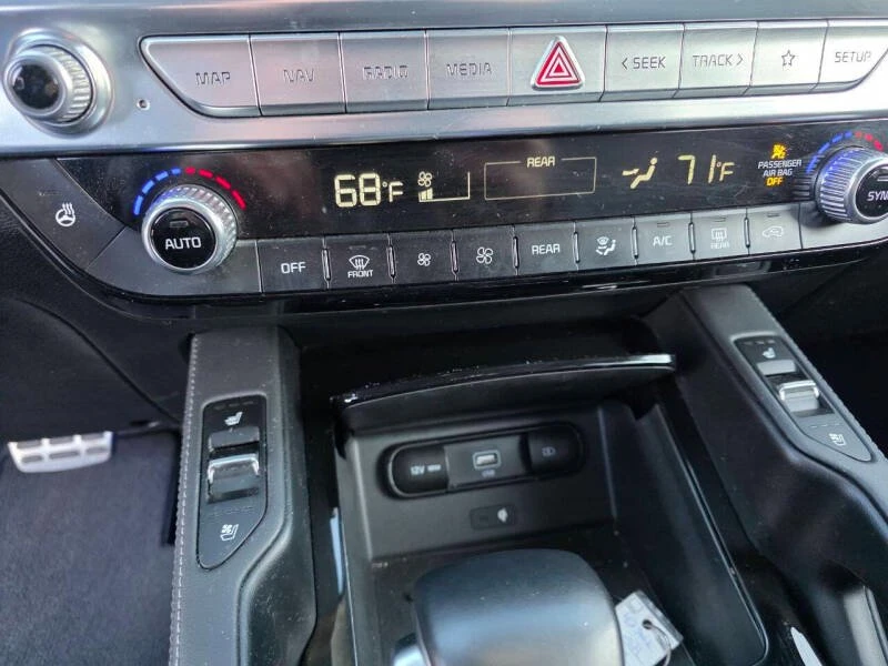 2021 Kia Telluride - Image 16 of 20