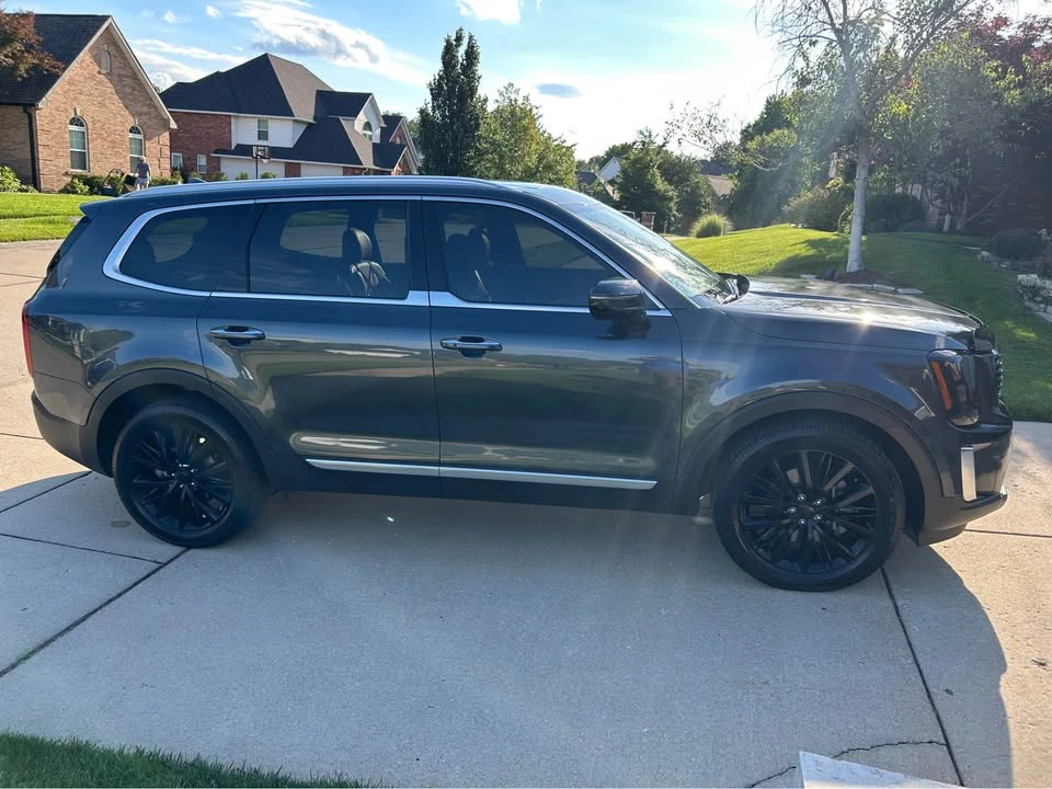 2021 Kia Telluride - Image 8 of 10