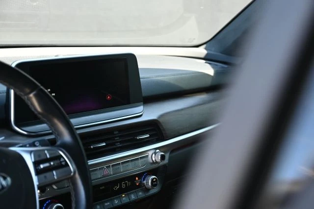 2021 Kia Telluride - Image 12 of 21