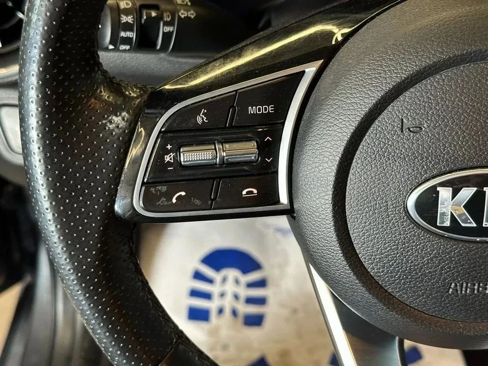 2021 Kia Forte - Image 10 of 20