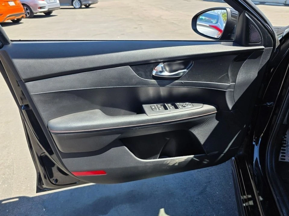 2021 Kia Forte - Image 18 of 19