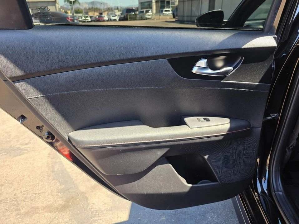 2021 Kia Forte - Image 17 of 19