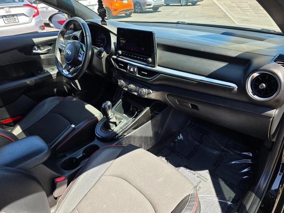2021 Kia Forte - Image 9 of 19