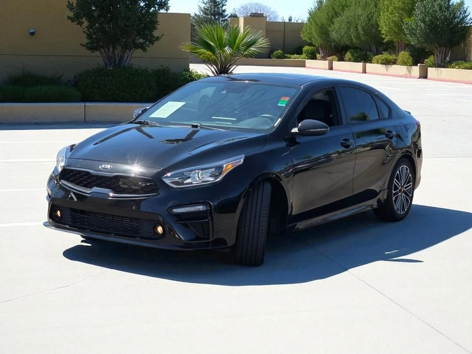 2021 Kia Forte - Image 4 of 19