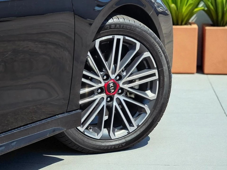 2021 Kia Forte - Image 8 of 19