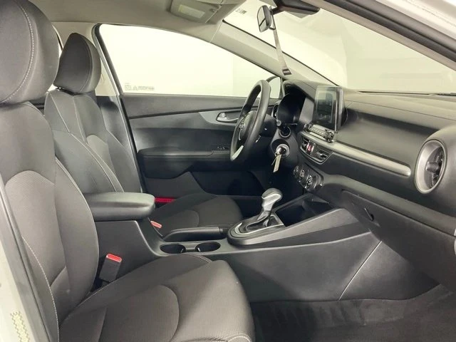 2021 Kia Forte - Image 15 of 20