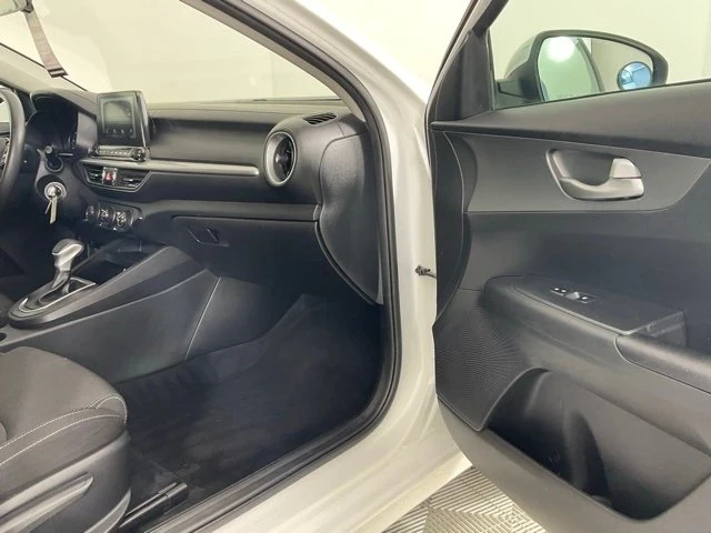 2021 Kia Forte - Image 18 of 20