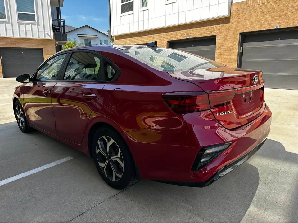 2021 Kia Forte - Image 5 of 14