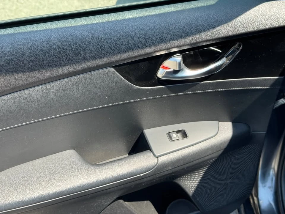 2021 Kia Forte - Image 11 of 19