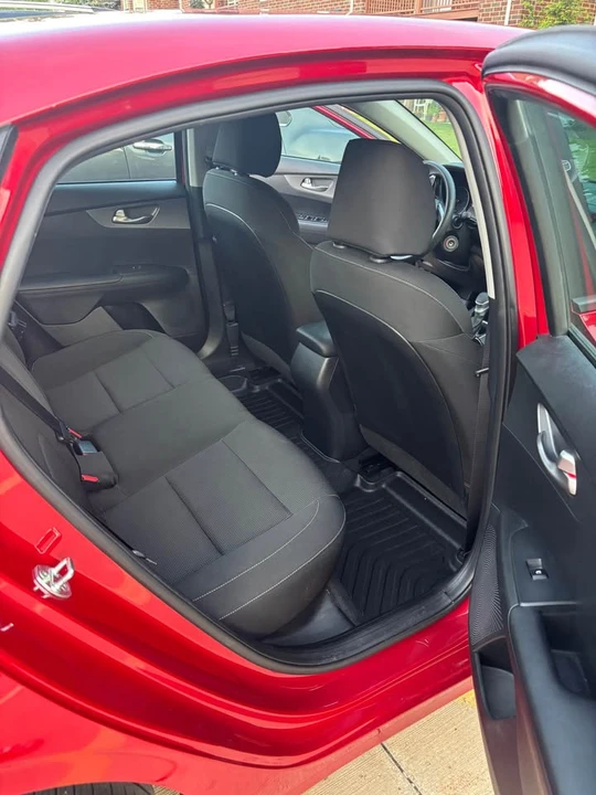 2021 Kia Forte - Image 4 of 6