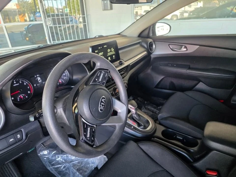 2021 Kia Forte - Image 13 of 16