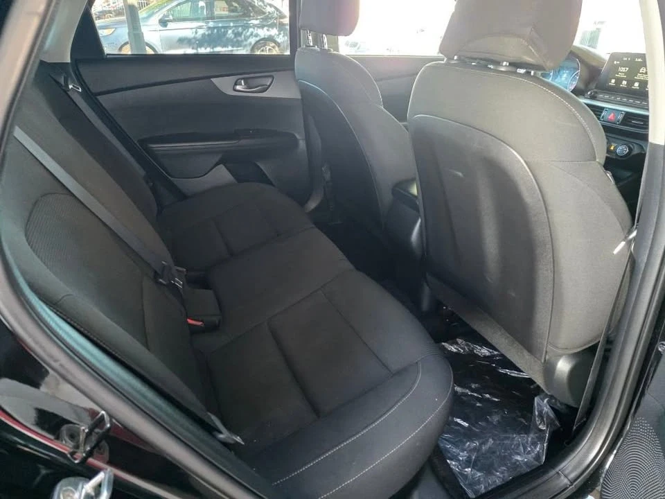 2021 Kia Forte - Image 11 of 16