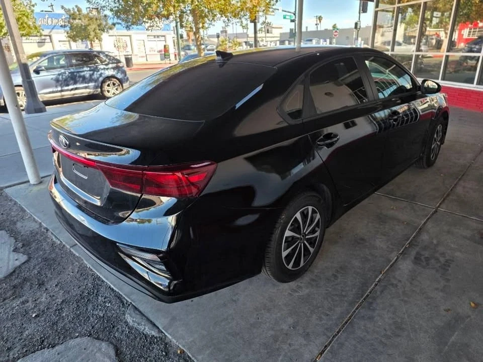 2021 Kia Forte - Image 8 of 16