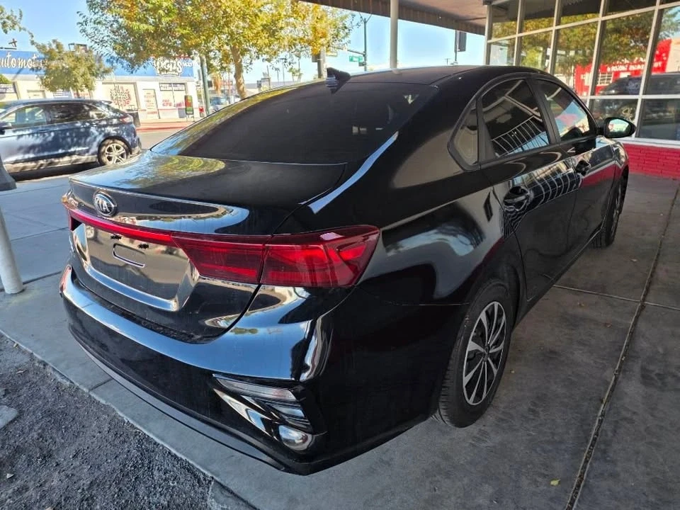 2021 Kia Forte - Image 3 of 16