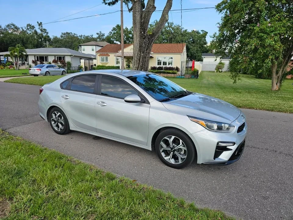 2021 Kia Forte - Image 6 of 12