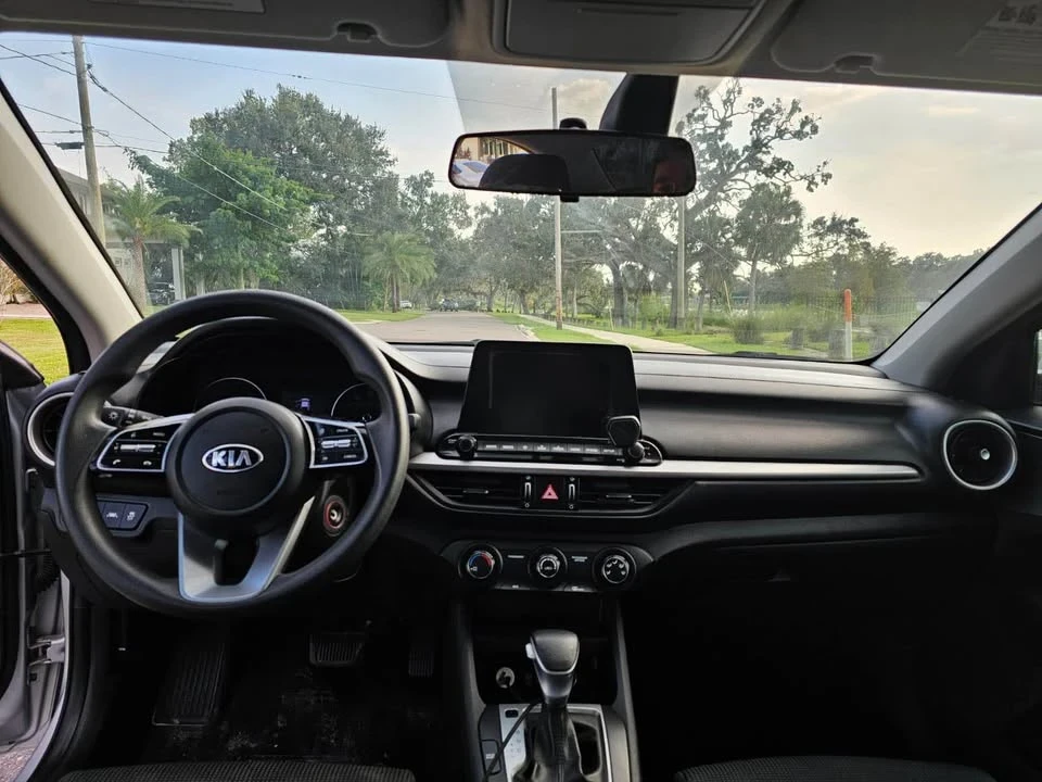 2021 Kia Forte - Image 4 of 12