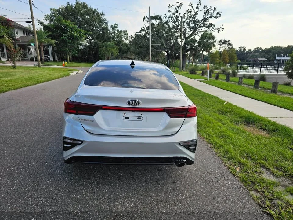 2021 Kia Forte - Image 7 of 12