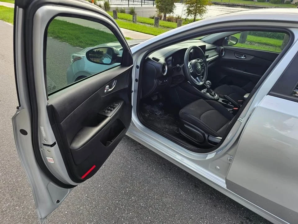 2021 Kia Forte - Image 8 of 12