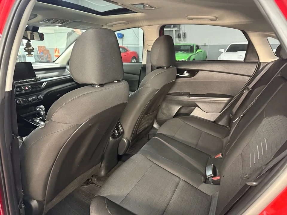 2021 Kia Forte - Image 9 of 12