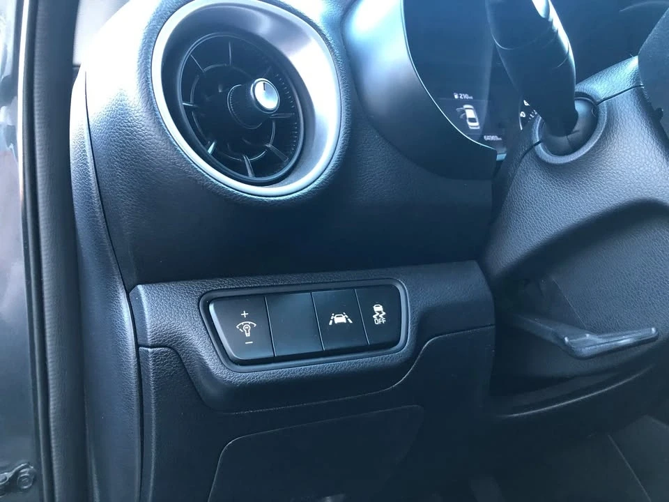 2021 Kia Forte - Image 17 of 20